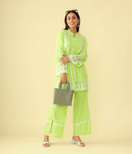 Load image into Gallery viewer, Lush Green Embroidered Kurta Set