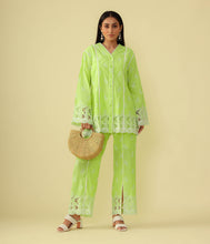 Load image into Gallery viewer, Lush Green 3pc Kurta Set
