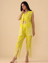Load image into Gallery viewer, Lime 3pc Sleeve Less Kurta Set

