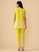 Load image into Gallery viewer, Lime 3pc Sleeve Less Kurta Set

